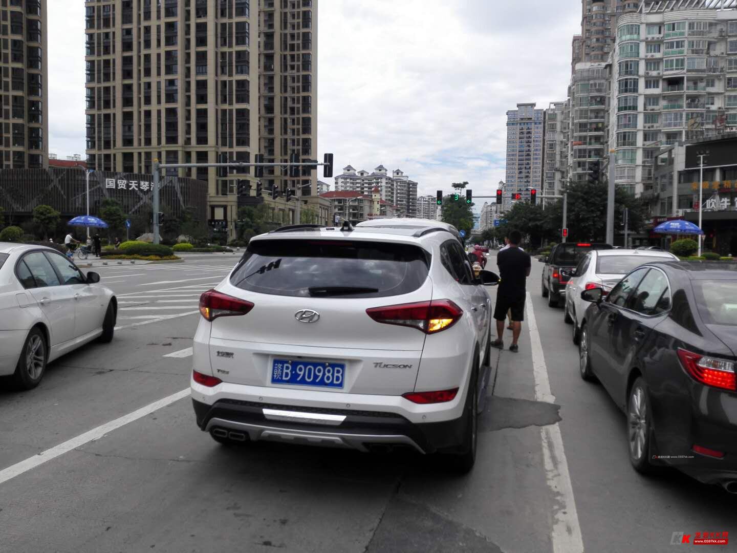 对方全责,报保险后离现场后又私自撤案是否属