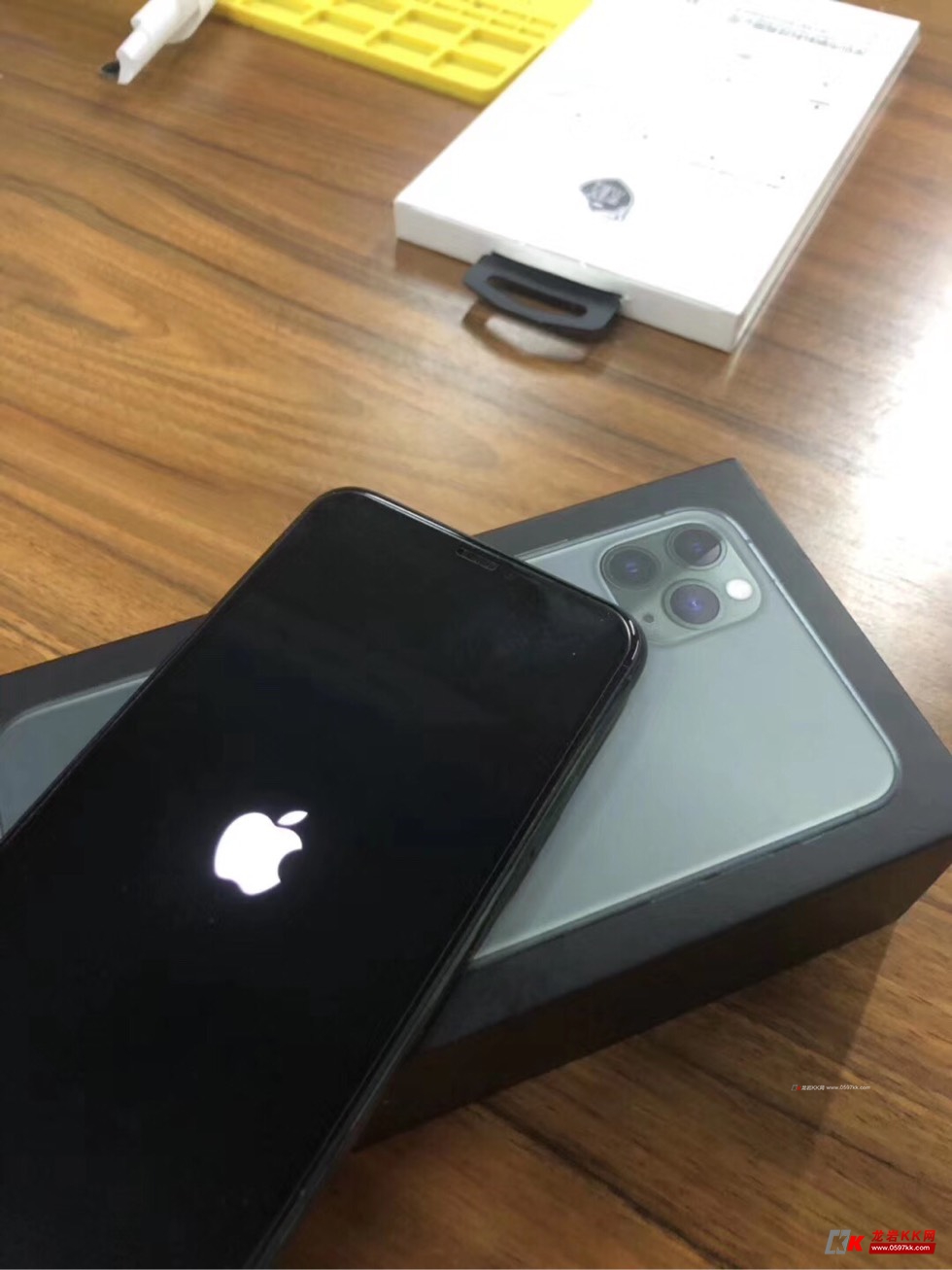 iPhone11promax黑色,iphone12promax黑色 苹果11