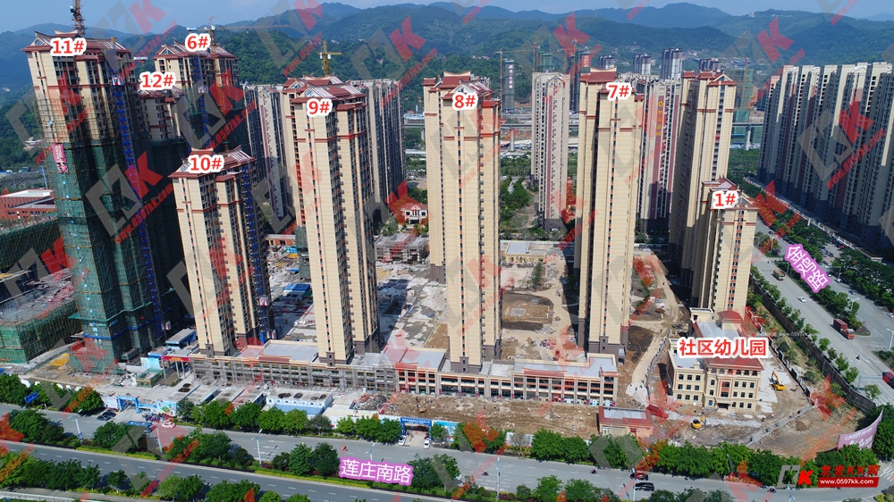 龙津·大时代最新进展!项目一期小区绿化工程建设中!