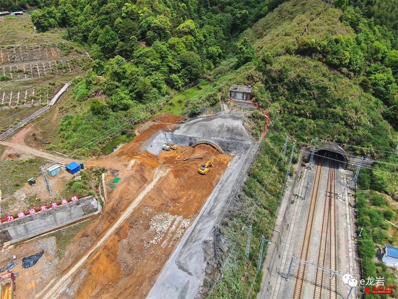 新阳明山隧道进口施工