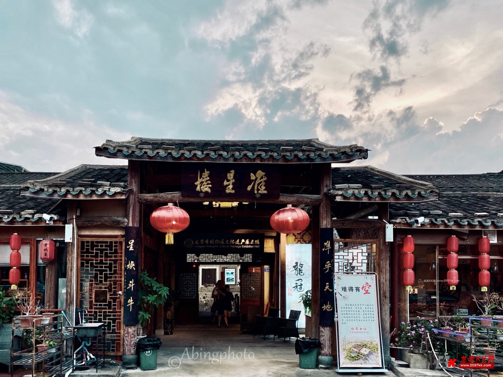 被遗忘的龙岩古民居:300年历史的曹溪石粉村准星楼