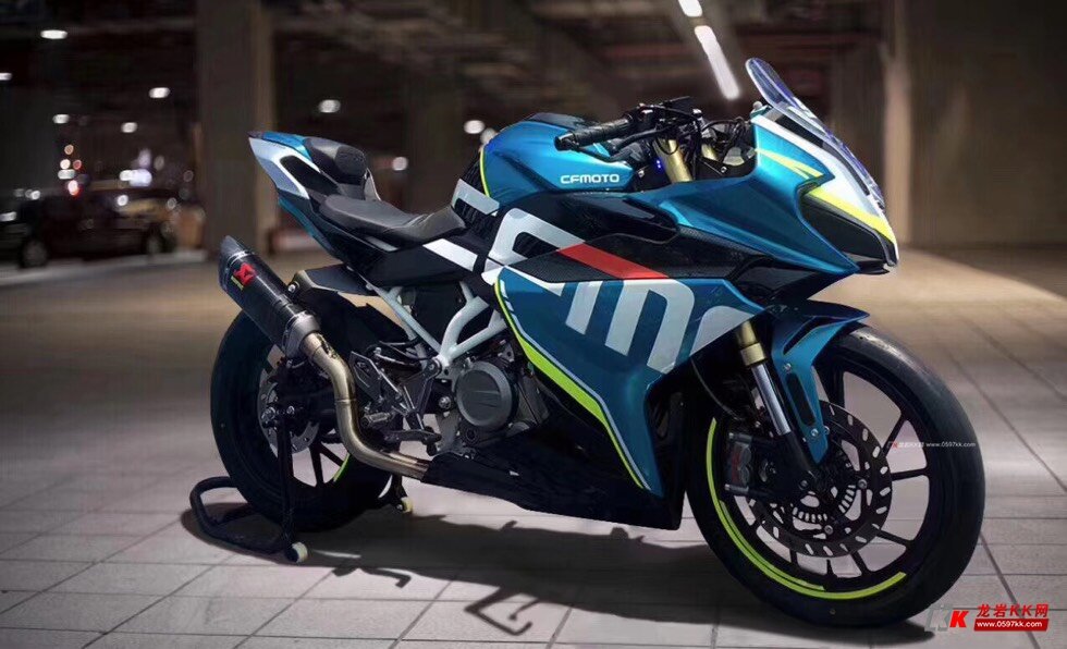 2020春风250sr龙岩市总代理接受预定下定2000送888大礼包