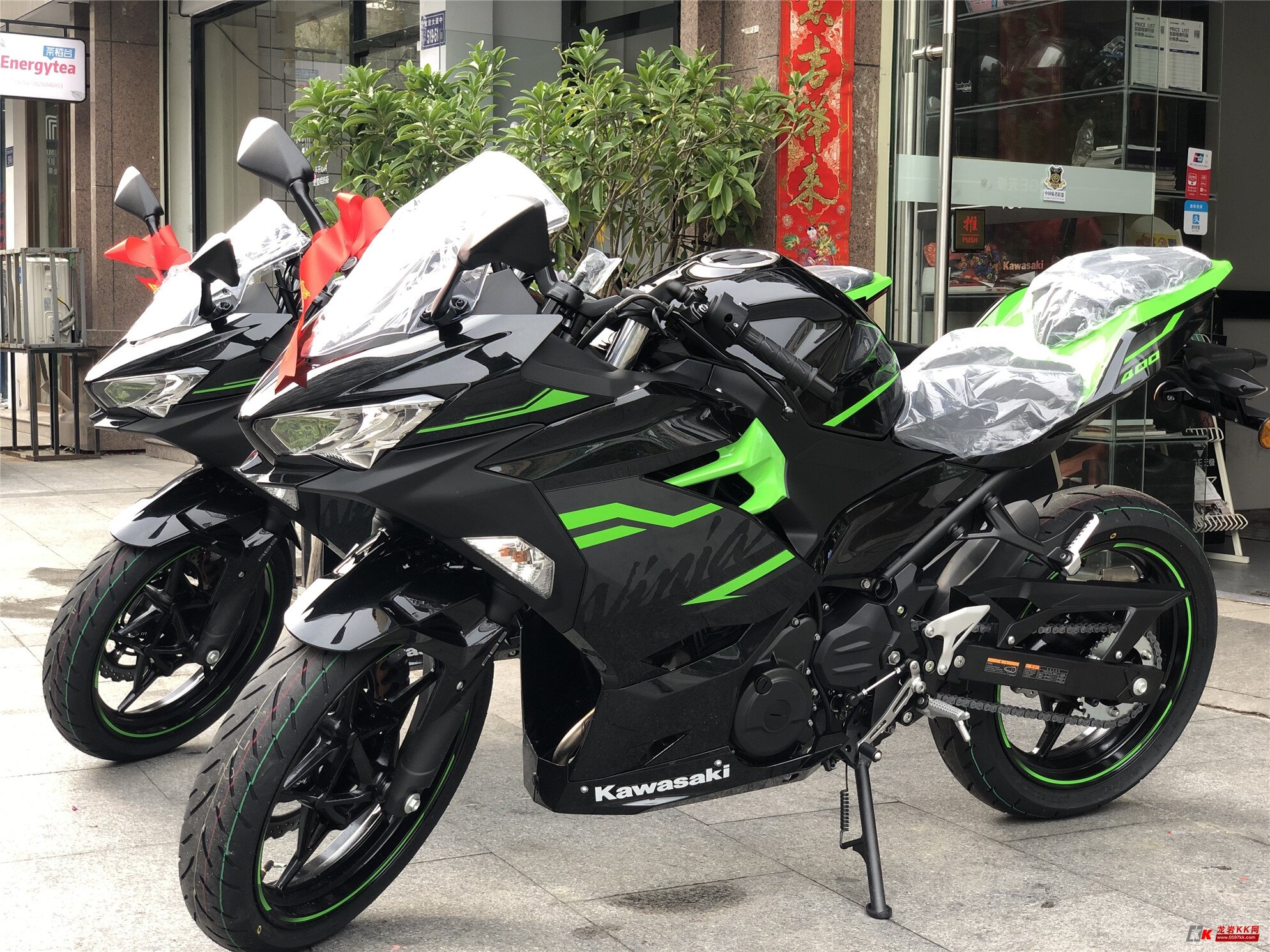 全新大贸川崎kawasakininja400继续到货下单的兄弟们久等了