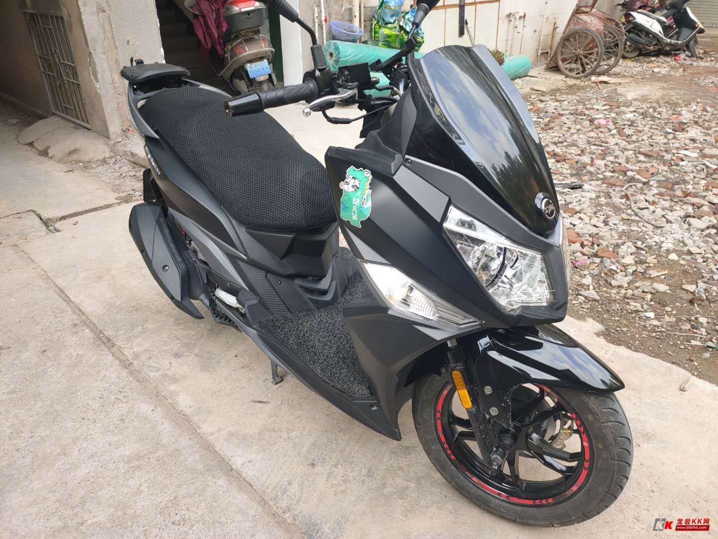 转让150cc水冷踏板三阳巡弋150