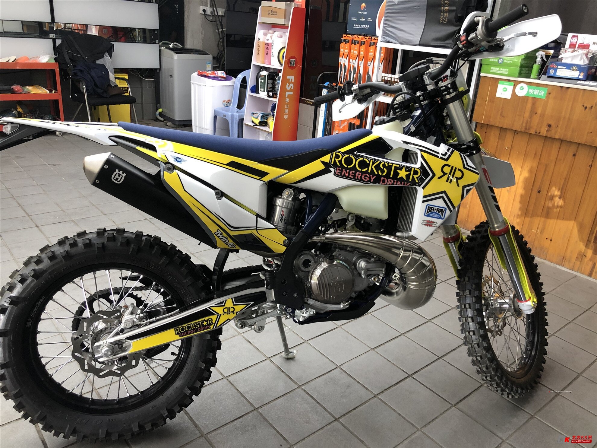 2020款胡斯瓦纳te250i两冲电喷越野不论林道还是山巅全都如履平地