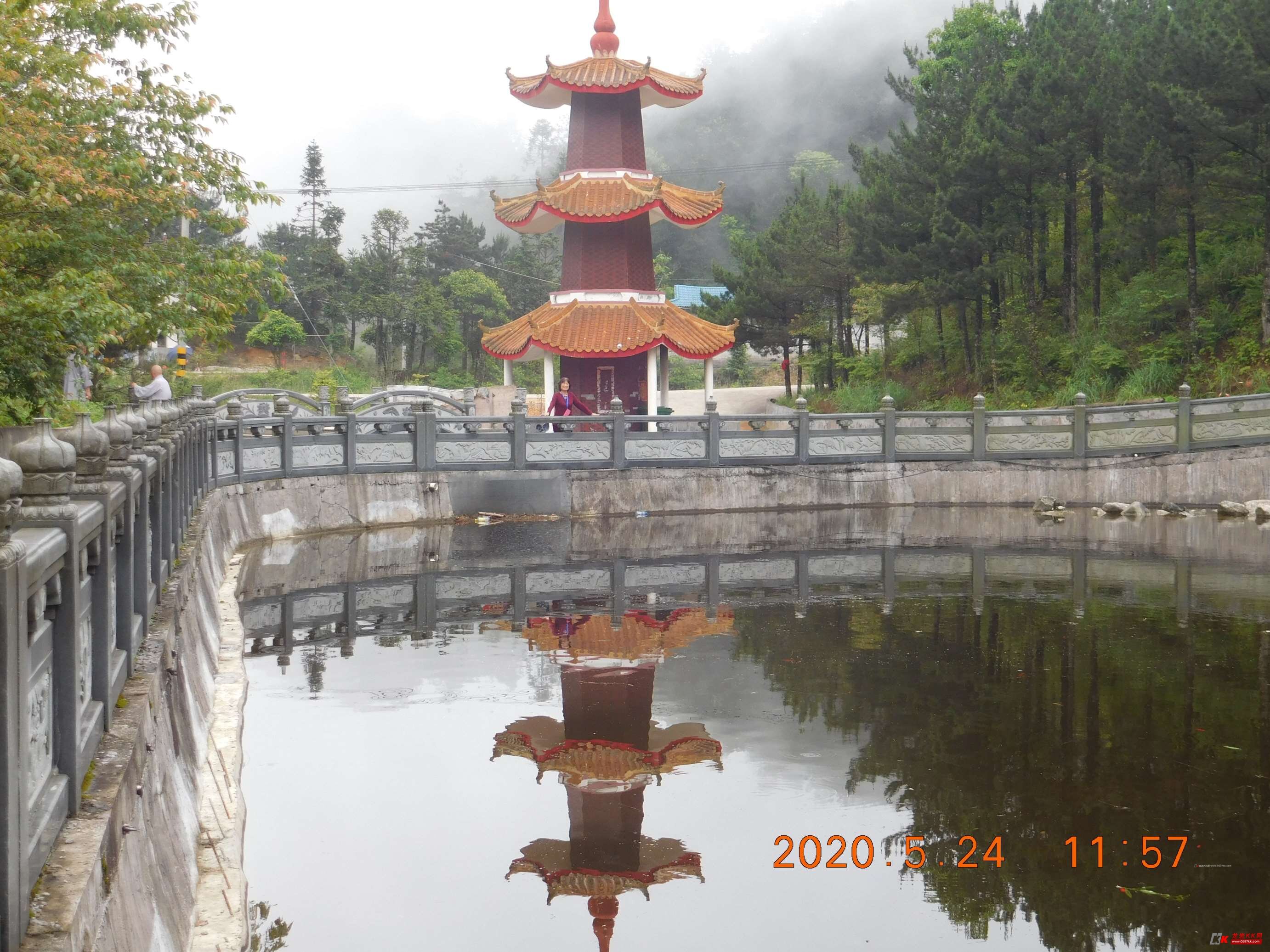 2020524龙岩游山玩水户外群11位驴友环形穿越龙岩雁石莲台山