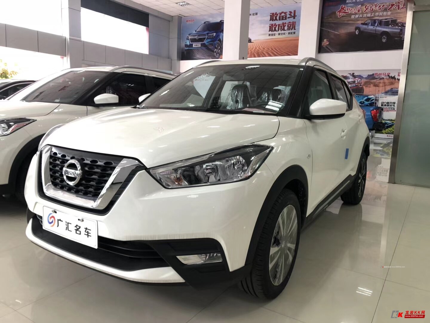 特价 特价 半年冲量 特价三台日产劲客 白色落地只要11万 包含商业险