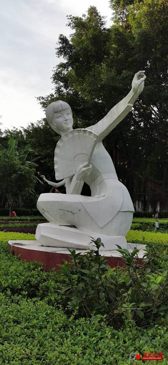 谁还记得街心花园曾经的七个采茶女