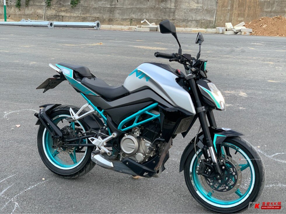 春风nk250街道机车摩托车