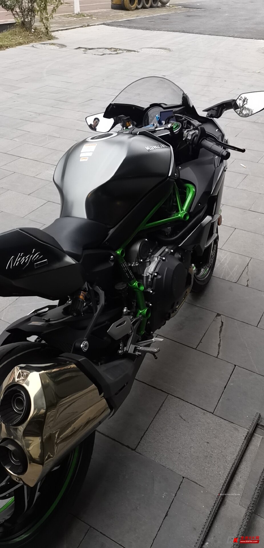 川崎量产车型中马力*高的王* h2 carbon全款到位!