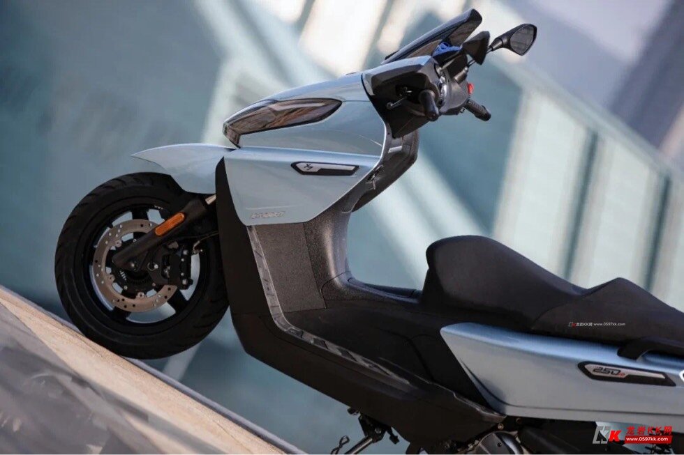 新品上市比亚乔x7全国统一价19800先定先提车