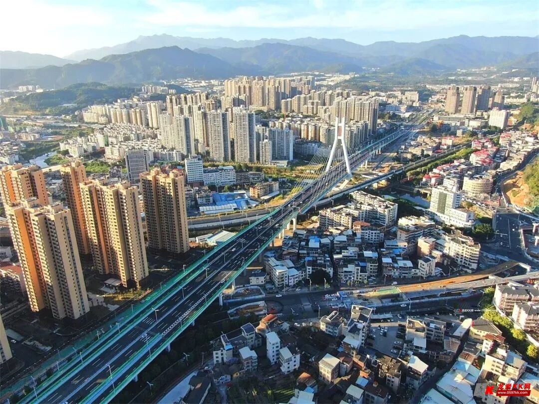 龙岩大桥极大拓展了龙岩北部城区城市空间