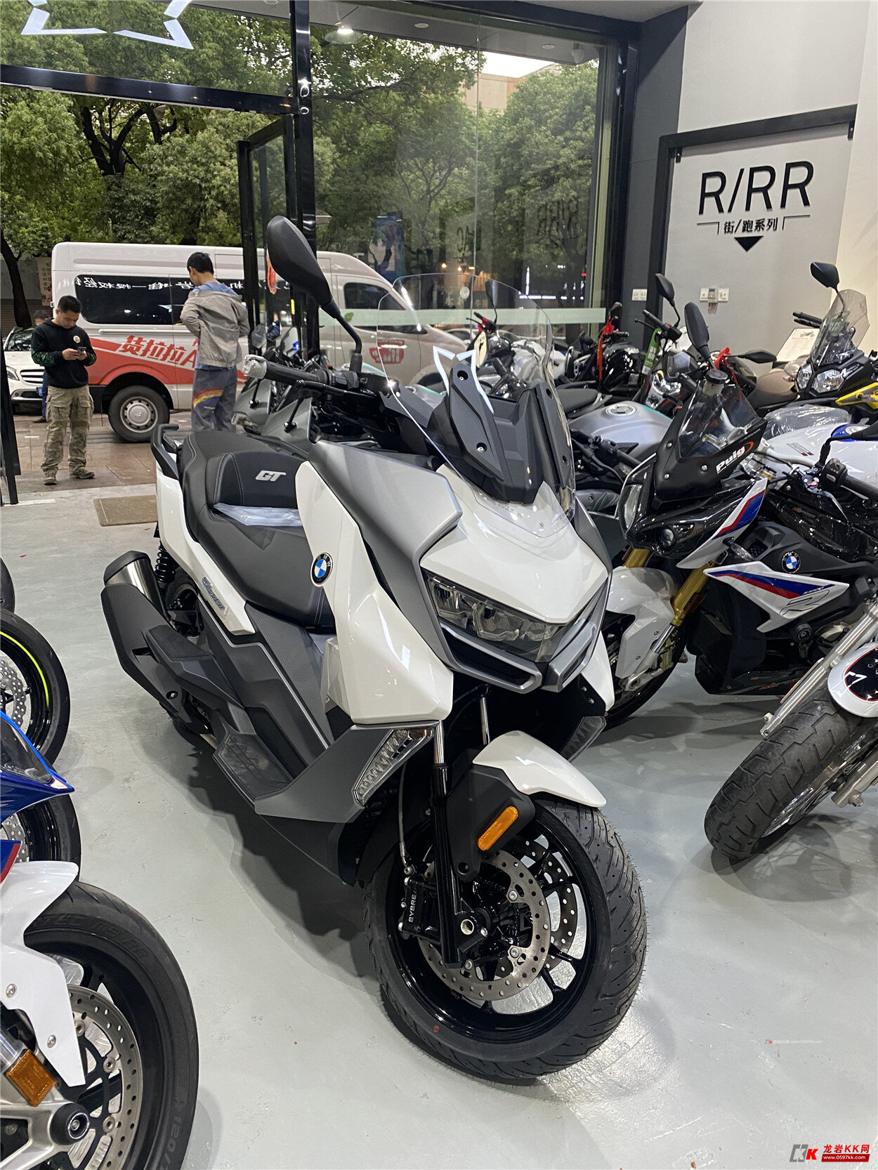 本月第三台全新bmw宝马c400gt到货