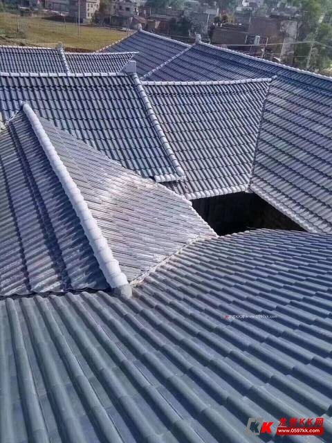 旧房翻新换琉璃瓦,有需要的联系我13685988497许