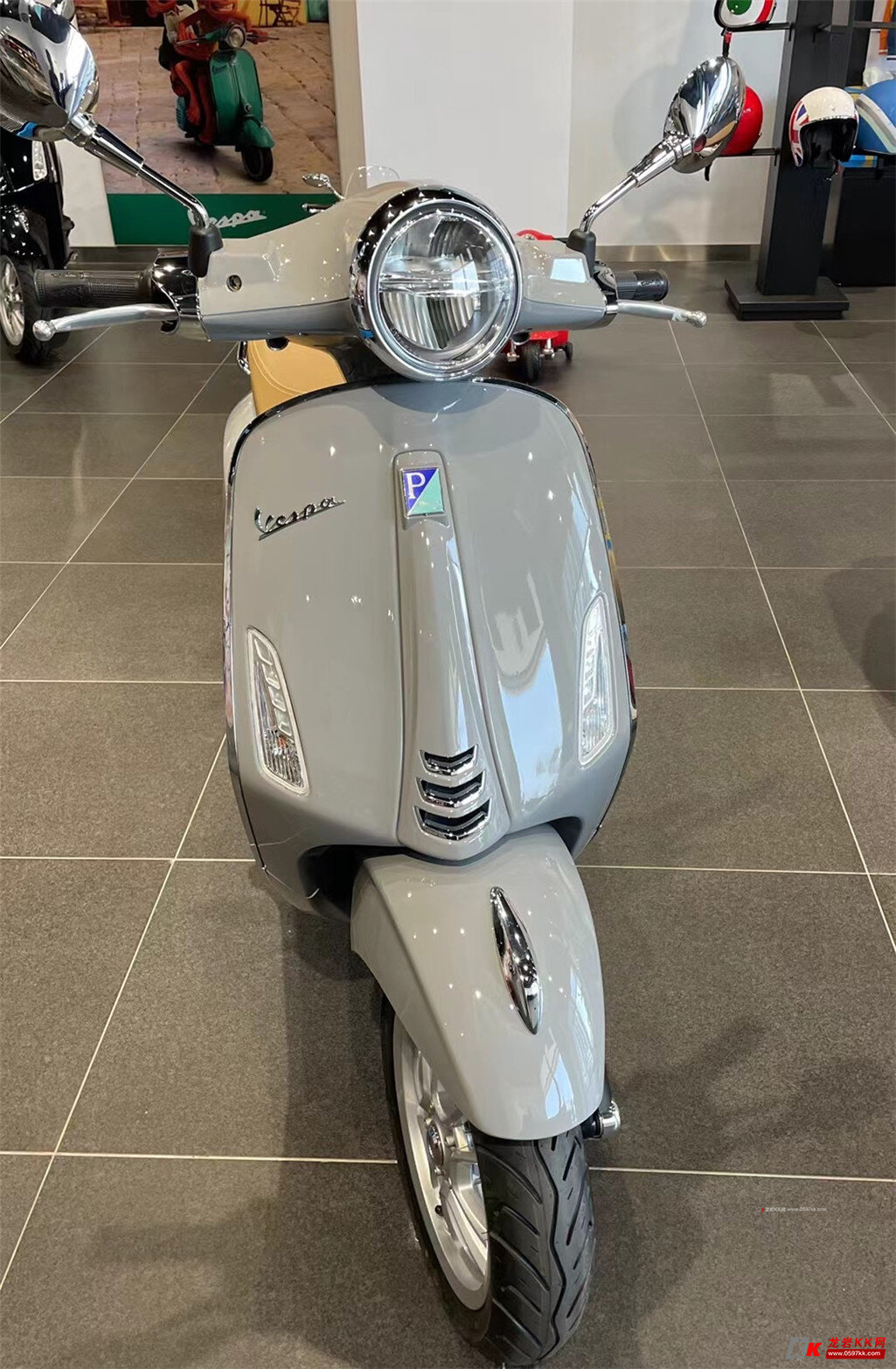 全新大贸vespa150春天到货