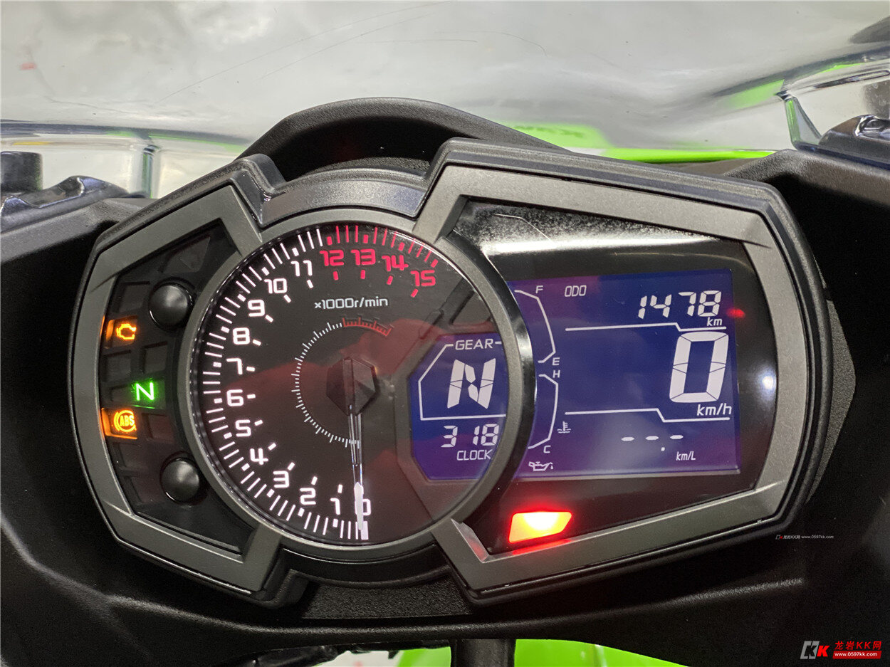 现货出售22款准新川崎忍者400一台