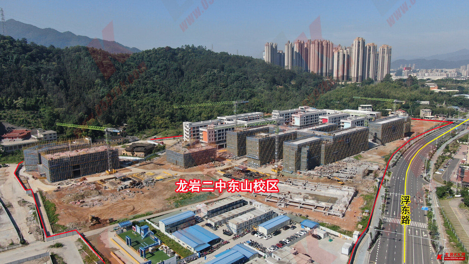 小编探校龙岩二中东山校区主体已封顶计划于2022年秋季交付使用