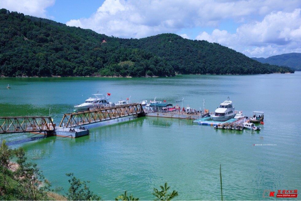 永定龙湖景区