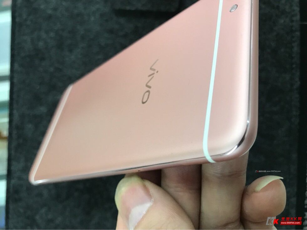 纯原装 - 二手交易 - 龙岩kk网 - powered by discuz!