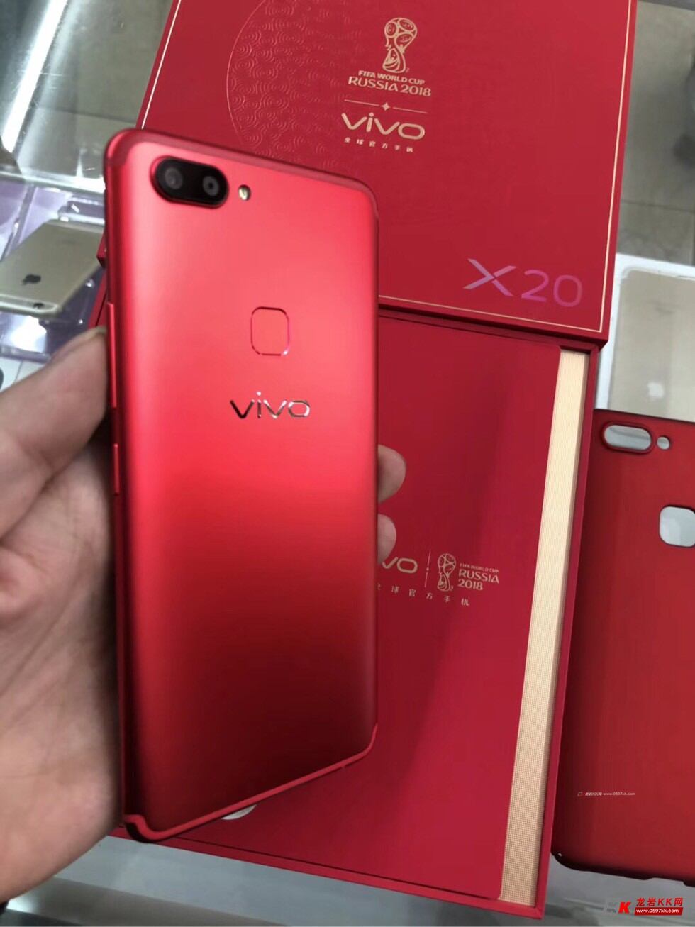福利出售vivo x20红色全新!全包装!特价!