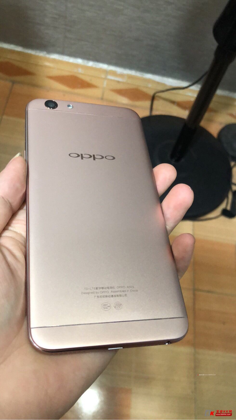 转让oppo手机一台