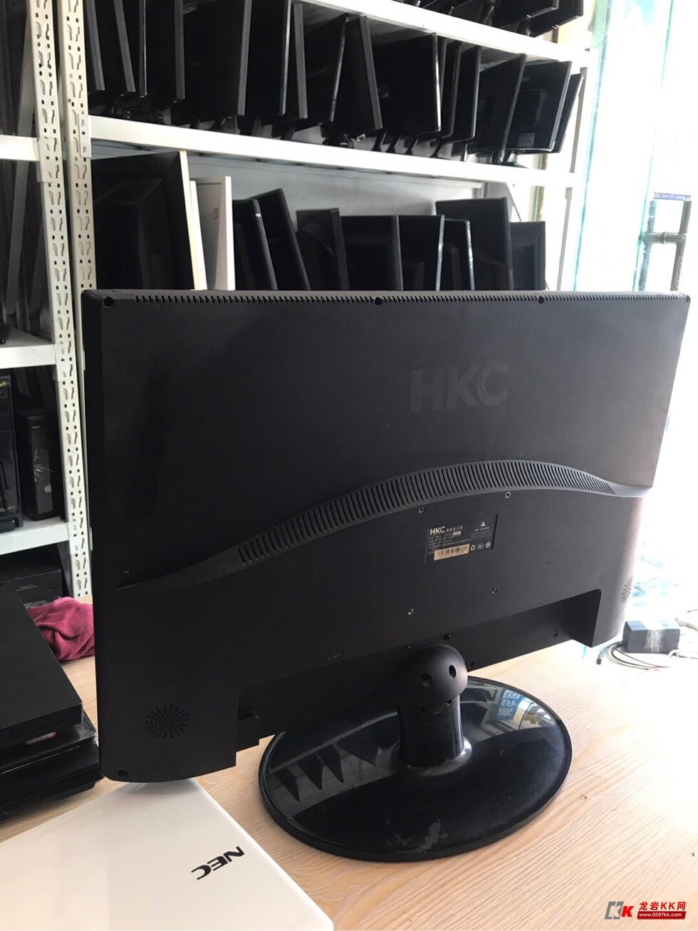 (卖40台 26寸hkc led 成色好 色彩好 )价格:399-台.