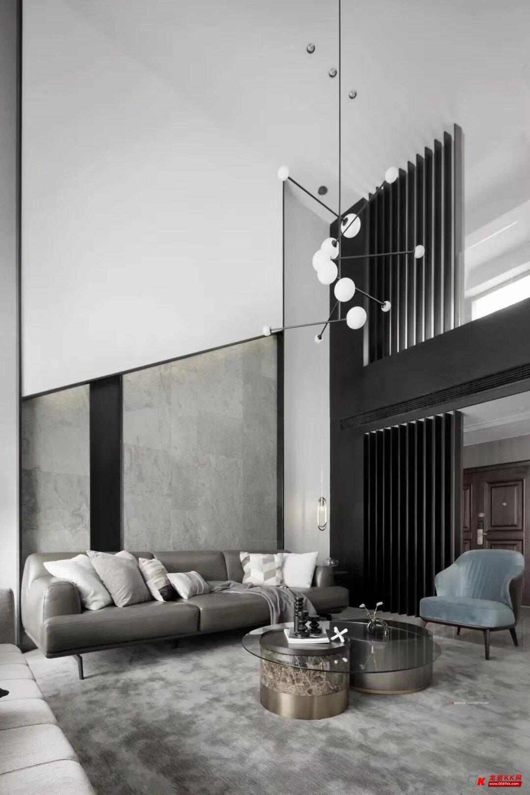 阁楼 挑高,极简格调的三代同堂居室空间感受一下