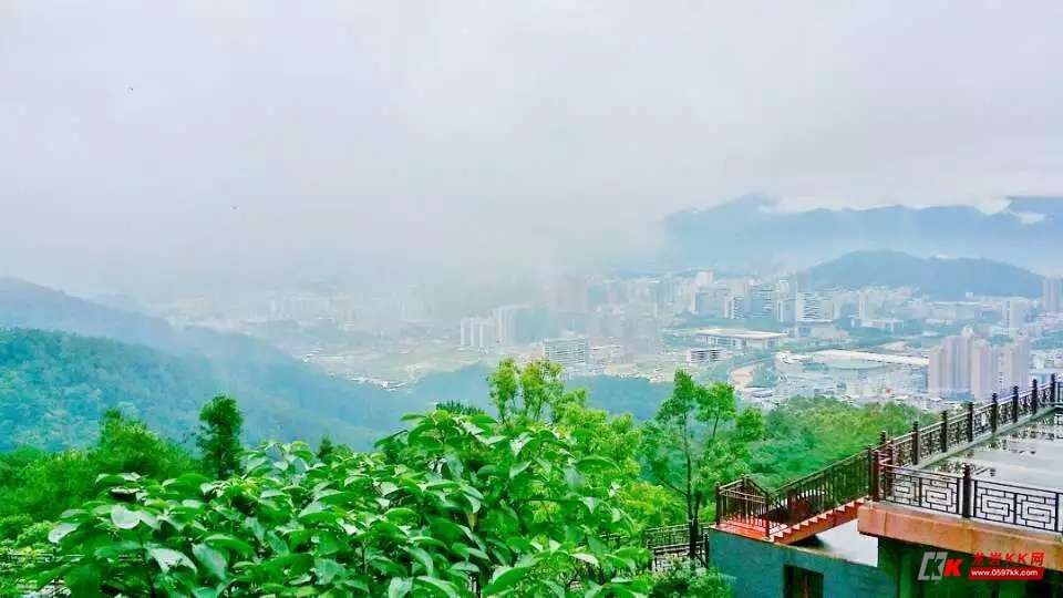 雨后大锦山